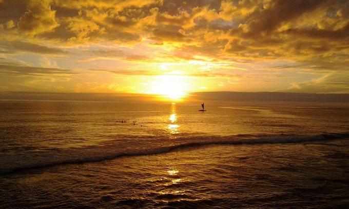 Kailua-Kona Condo | Ocean Front Banyan Tree 304 - Spectacular views!