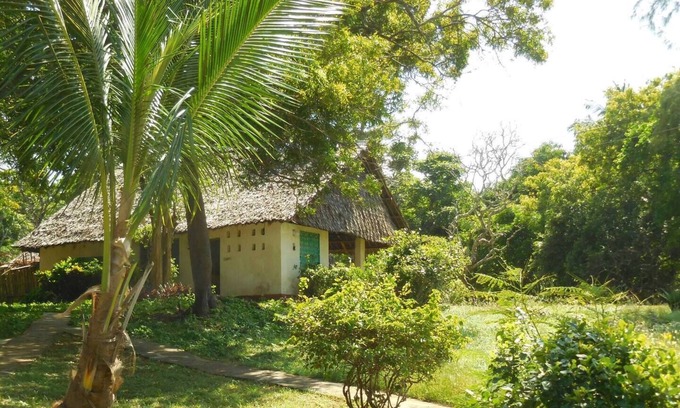 Diani Beach House | Ocean Front Beach Chalet with sandy beach, Room with seaview