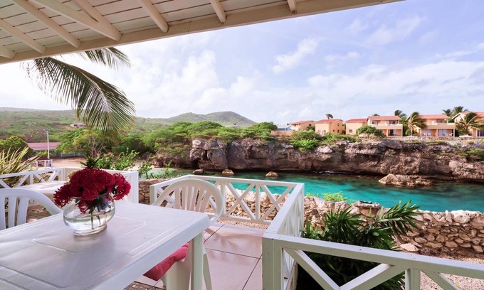 Curacao Condo | Ocean Front Condo at Playa Lagun with Fabulous View