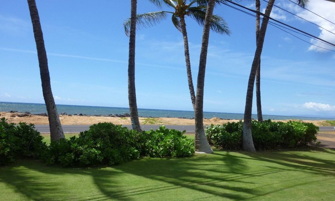 Kekaha Condo | Ocean Front.Hale Kekaha Palms at the Beach.Air Conditioned - TVNCU #1004