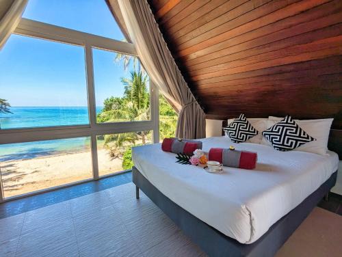 Klong Son Villa | Ocean Half Moon Villa - by KohChangVillas