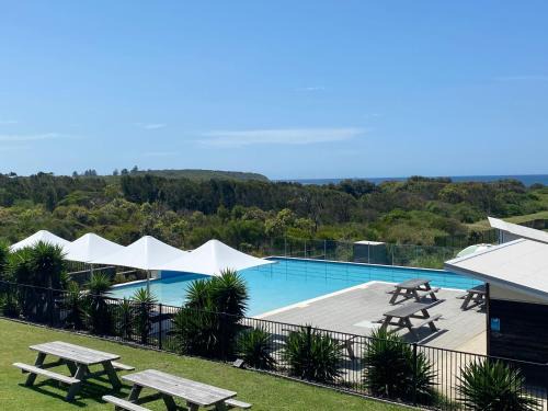 Caves Beach Villa | Ocean Mist at Caves Beach Villas
