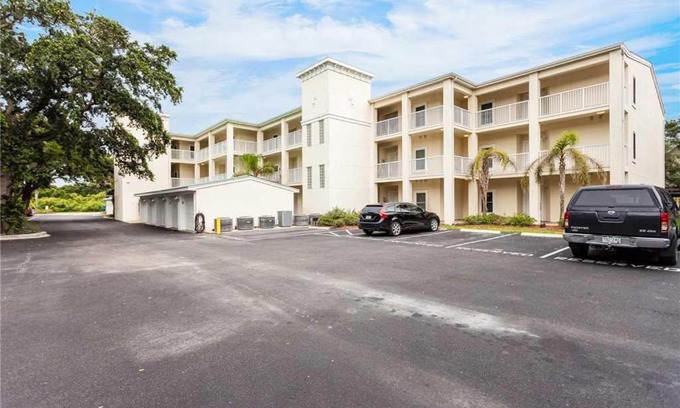 Ocean Reef Apartment | Ocean Reef 305 - Three Bedroom Condo