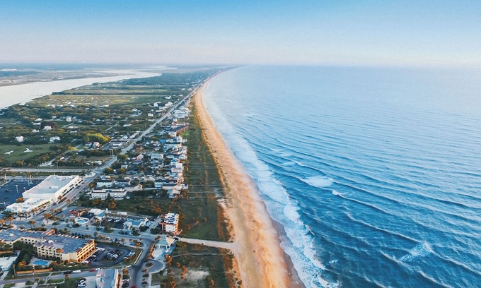 Vilano Beach Hotel | Ocean Sands Beach Boutique Inn - 1 Acre Private Beach