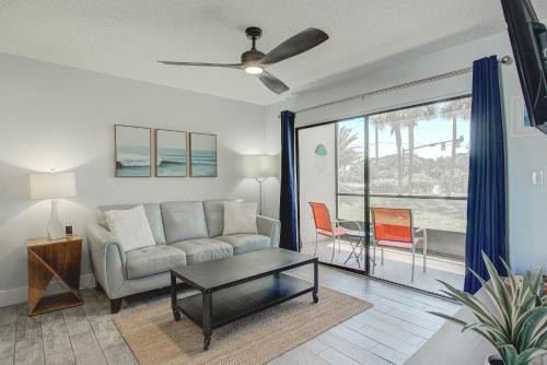 Butler Beach Apartment | Ocean Side Complex with Heated Pool B-15