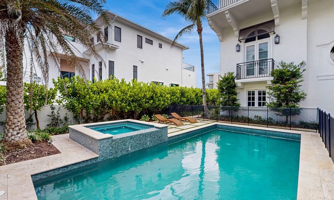 Ocean Ridge House | Ocean view estate w/in ground outdoor pool, breezy terraces, and covered lanai