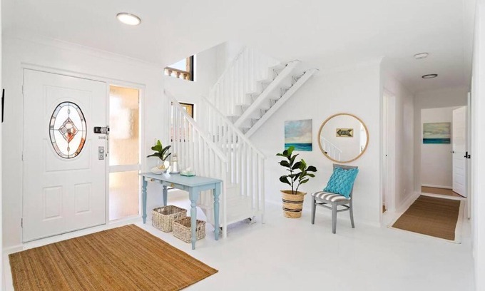 Falcon House | Ocean view family house 5x2 family and living rooms x2 sleeps13 people