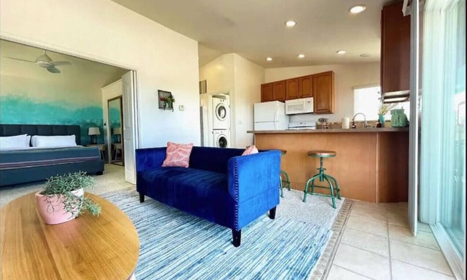Olde Carlsbad Apartment | Ocean View Home w/PrivateBalcony