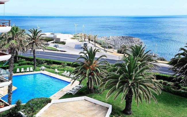 Cascais Apartment | Ocean View in Estoril - Checkinhome