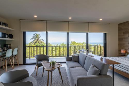 Isla Holbox Hotel | Ocean View Loft in Punta Cocos - D102