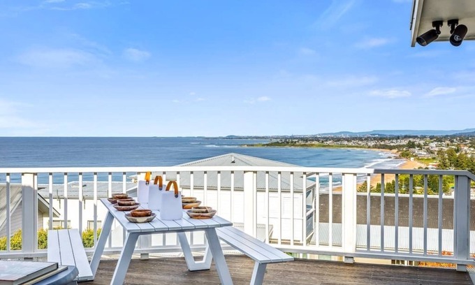 Austinmer House | Ocean View Oasis Austinmer
