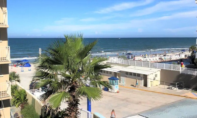 Marshall Park Condo | Ocean View Studio! Best Location on the Beach!