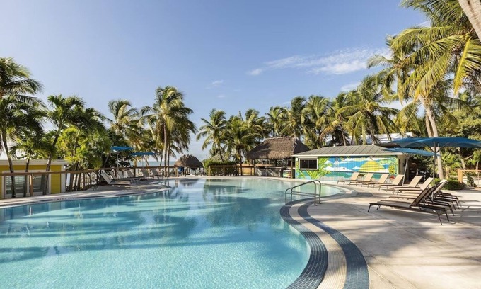 Islamorada Resort | Ocean view Studio w/kitchenette, Pool, Free Parking & Pet Friendly