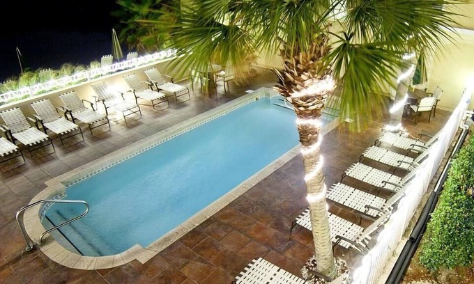 Tybee Island Hotel | Ocean View Suite w/Full Kitchen, Free WiFi, & Huge Private Balcony