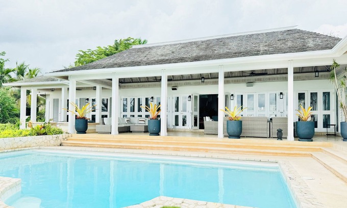 Montego Bay Villa | Ocean View Villa in Secured Gated Community. Chef and Housekeeper Optional.