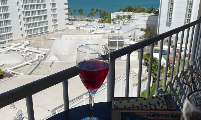 Isla Verde Apartment | Ocean View with Balcony & Solar Generator Isla Verde nLOCATION-LOCATION-LOCATION
