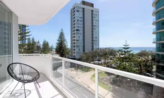 Surfers Paradise Apartment | Ocean Views * 50m to Beach * Pool * Balcony *