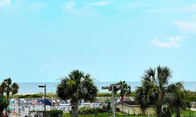 Folly Field Condo | Ocean Villa C237 - Steps to the Pool and Beach