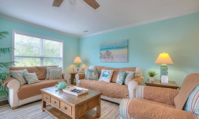 Long Beach Condo | Ocean Walk 8201 - 3 Bdrm/2.5 Bath Ocean View Condo-POOL&Elevator-Sleeps8