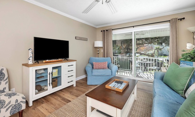 Demere Park Condo | Ocean Walk L-4: Upstairs 2 bed/2 bath condo