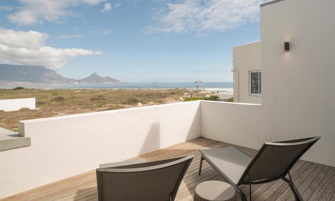 Sunset Beach Apartment | ocean10 Guesthouse