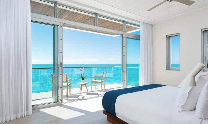 Providenciales Villa | Oceanfront Luxury Villa | Infinity & Plunge Pools