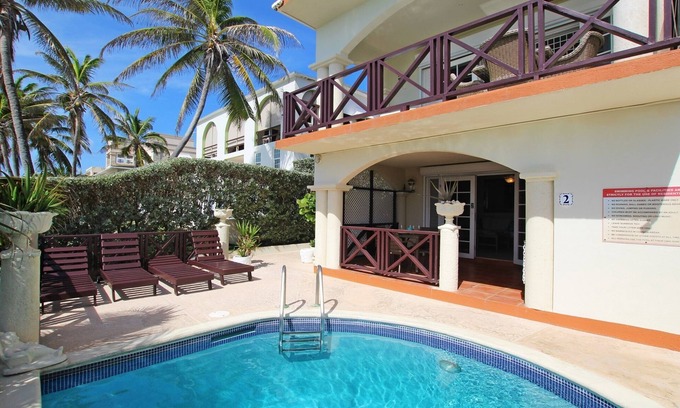 Green Garden Apartment | Oceanfront 1-bed Apt with Pool near Surfing - Rosalie #2