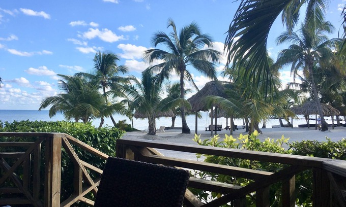 San Pedro Resort | Oceanfront 2 BDR/2 Baths Condo at Captain Morgan resort-Ambergris Caye.Belize