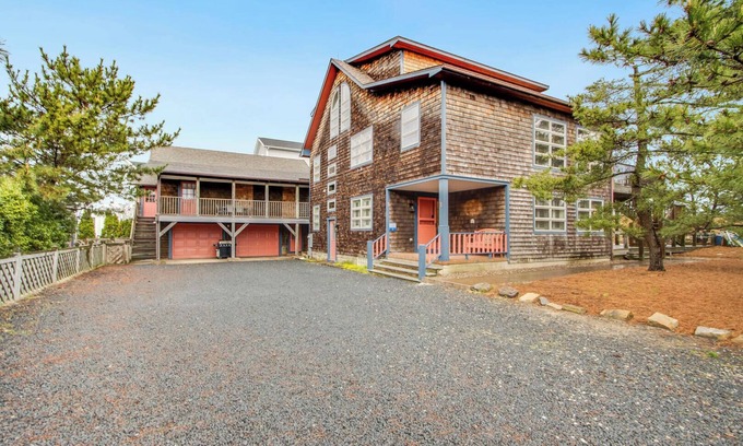 South Rehoboth House | Oceanfront 7-Bedroom Compound with Pool, Private Beach Access & Stunning Views