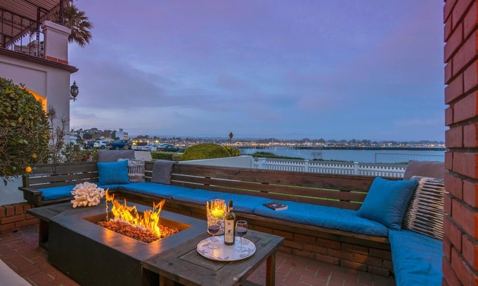 Westside Santa Cruz House | OCEANFRONT! BEST LOCATION! EXTRAORDINARY VIEWS! HOT TUB! FIRE PIT!
