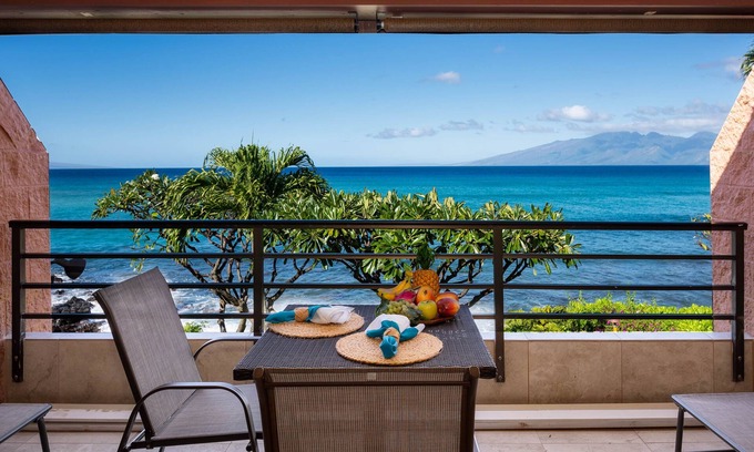 Honokowai Condo | Oceanfront Corner Condo at Kuleana | Top-Floor Views, A/C, Pool, Tennis