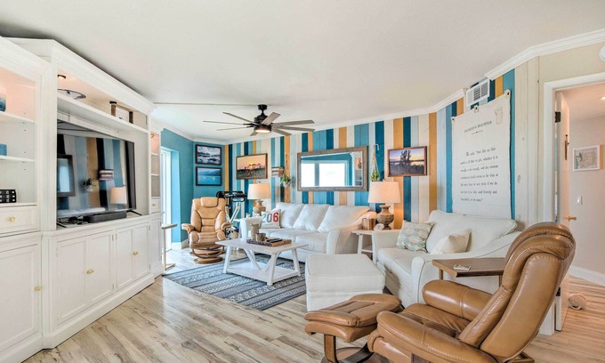 Hudson Condo | Oceanfront Hudson Condo w/ Views, Pool Access