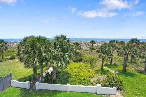 St. Augustine Beach House | Oceanfront in the heart of St Aug Bch Dogs OK