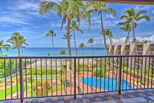 Honokowai Apartment | Oceanfront Lahaina Condo with Balcony and Pool Access!
