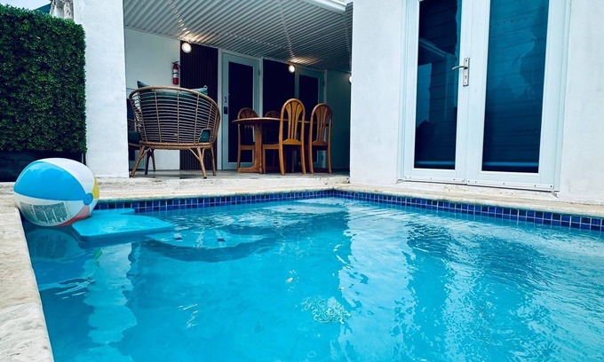 Arecibo Bed & Breakfast | Oceanfront Oasis SOLAR POWERED beachfront w/spectacular ocean view