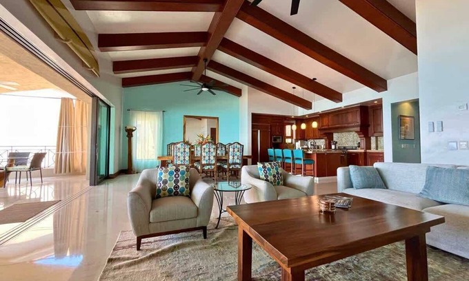 Punta de Mita Apartment | Oceanfront Penth house+Concierge+Chef