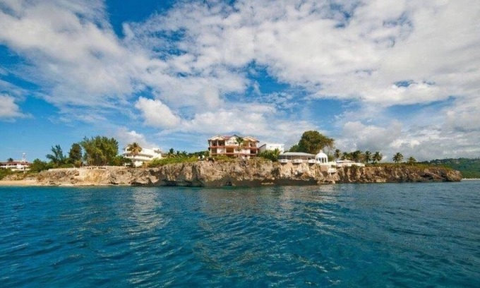 El Batey Condo | Oceanfront Penthouse with breath taking views