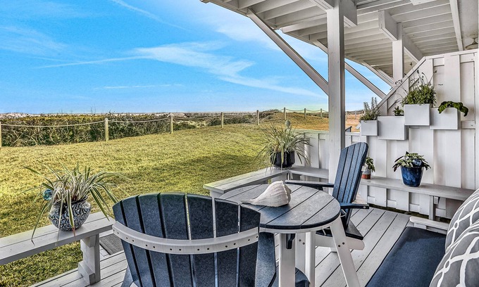 Fernandina Beach House | Oceanfront Townhome with Back Porch, WiFi, W/D, Beach Access & Shared Pool