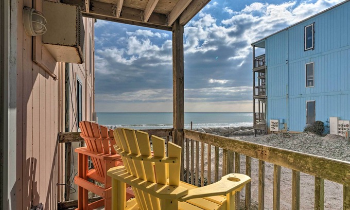 Sneads Ferry Condo | Oceanfront Topsail Beach Retreat - Steps to Shore!