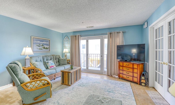 North Topsail Beach Condo | Oceanfront Resort with Pools - Villa Capriani 118 B