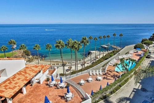 Avalon House | Oceanfront Villa With Breathtaking Views
