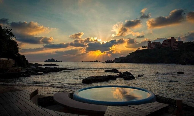 Ixtapa Apartment | Oceanfront with private infinity pool at Finestre Gated Community (24/7 security)