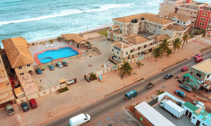 Accra Hotel | Oceanic Resort