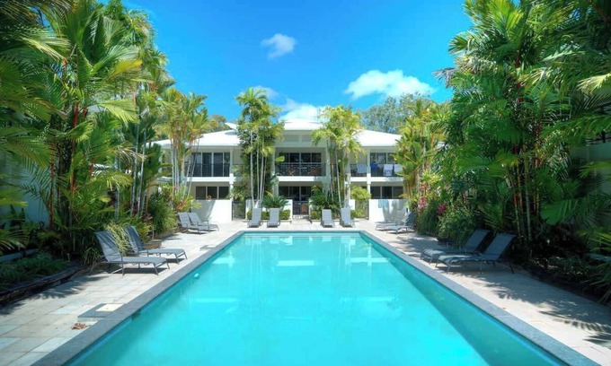 Port Douglas House | Oceanique Villa - Absolute Beachfront Port Douglas