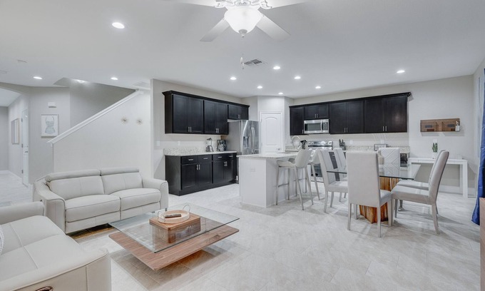 Mcelroys Belleview House | Oceans 25 Townhomes #115 & #116 - Directly Across from Ocean - 6BR/4.5BA