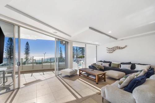 Mooloolaba Apartment | Oceans Apt 203- 5-Star Luxury Beachfront Escape