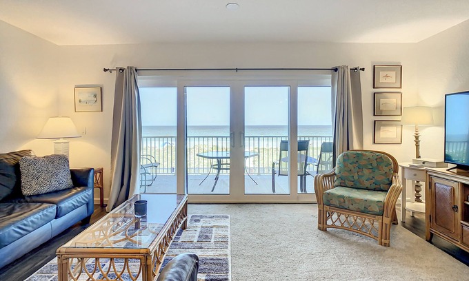 Independence Square Condo | Oceanside Condominium 205- Stunning beach front Condo!