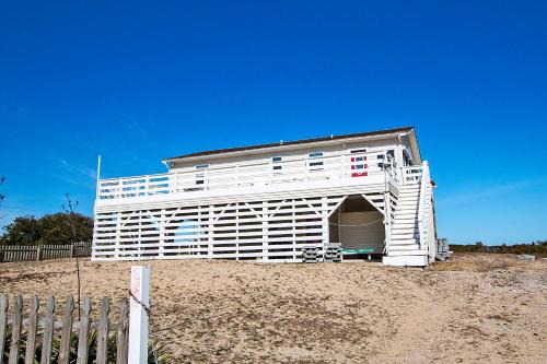 Corolla House | Oceanside, Wild Horses! Beach getaway, remote location, 4x1701, Sandy Paws Retreat