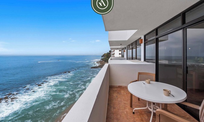 Los Ramblases Apartment | Oceanview 1 BR Condo - Pool - Cleaning Included