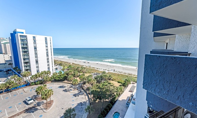 Myrtle Beach Condo | Oceanview Bluewater Resort's King Honeymoon Suite!